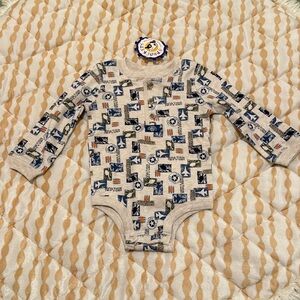 Aviation themed onesie (6-9mo)